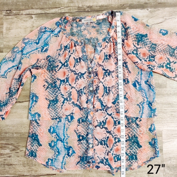 Anthropologie Figuerca & Flower Art to Wear V-Neck Sheer Blouse Animal Print L - Picture 6 of 9